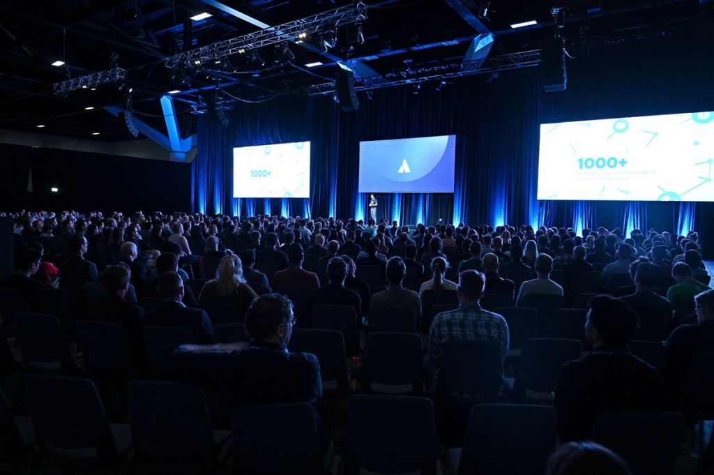 Elevate Your Conference with Photography That Works as Hard as You&nbsp;Do